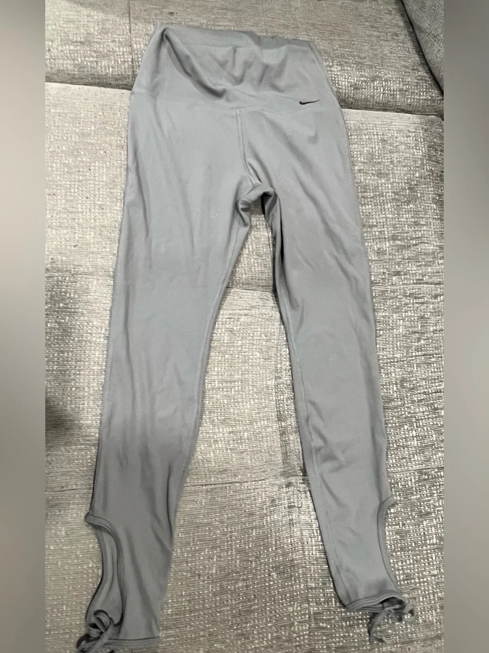 Nike Light Gray Performance Leggings r34